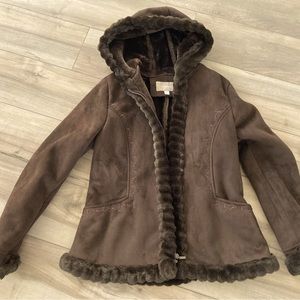 Woman’s medium brown coat